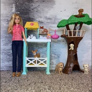 Barbie wildlife keeper set! With a barbie! Used!
